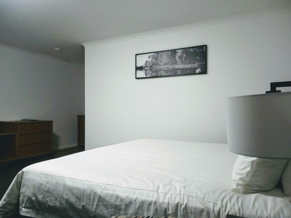 Winning Post Motor Inn Mudgee Ngoại thất bức ảnh